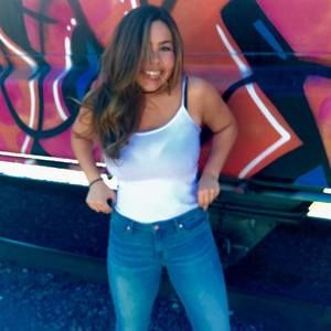 Meet your Posher, Juliana